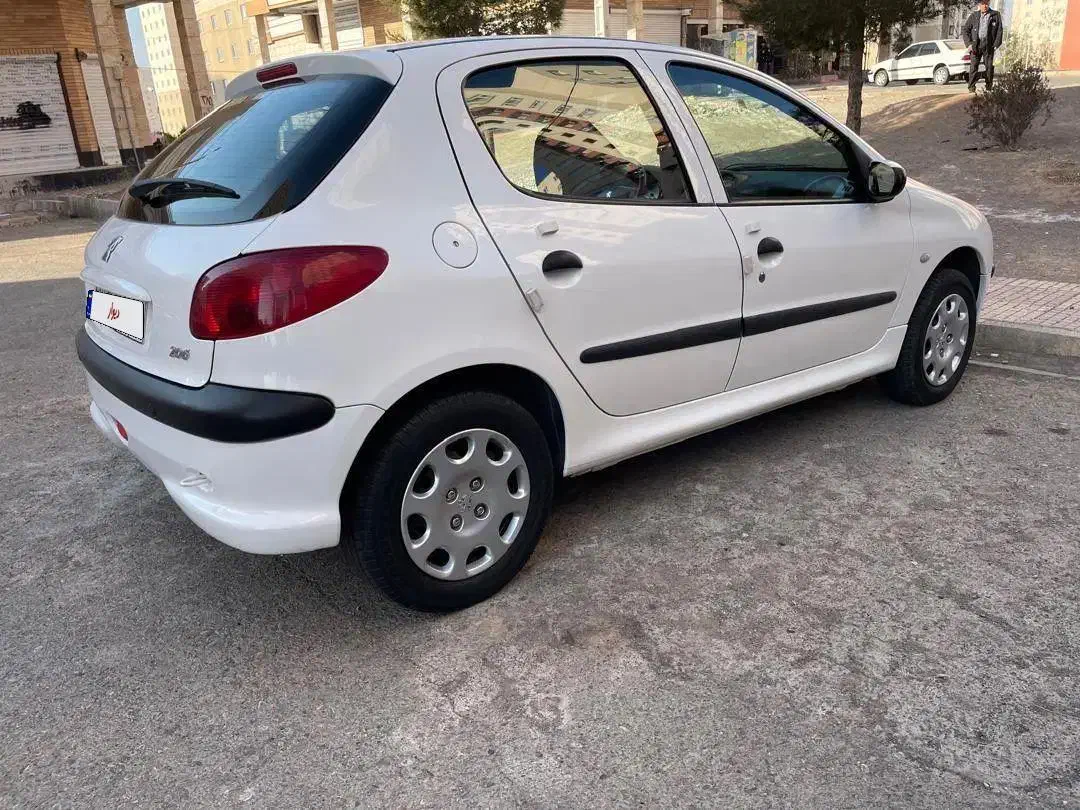 ۲۰۶ تیپ ۵|خودرو سواری و وانت|پرند, فاز ۱|دیوار