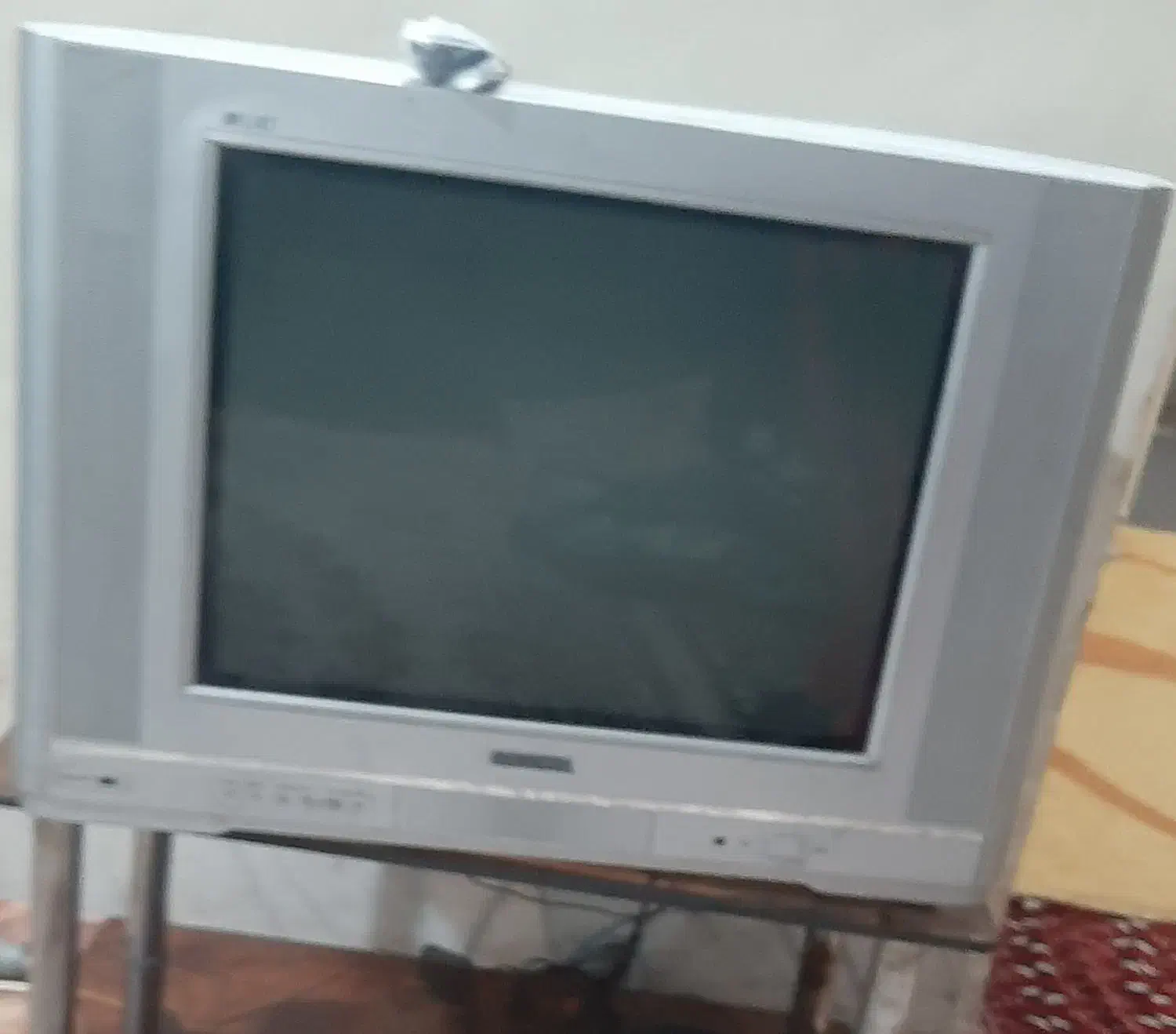 تلویزیون ۲۱اینچ اسنوا|تلویزیون و پروژکتور|زابل, |دیوار