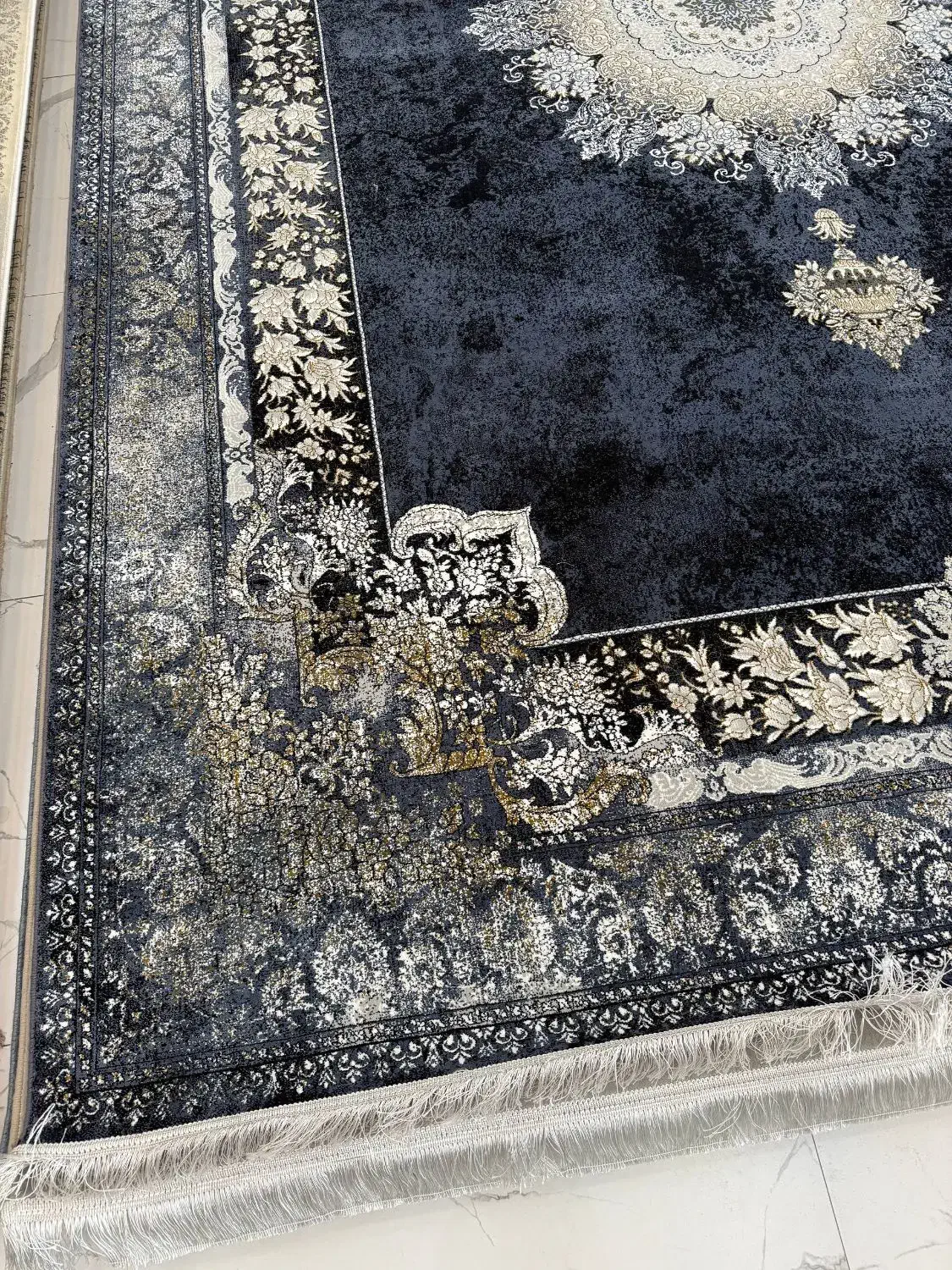 فرش ۷۰۰ شانه/تمام نخ اصل/۱۲ متری/ارسال سراسر کشور|فرش|سنندج, |دیوار