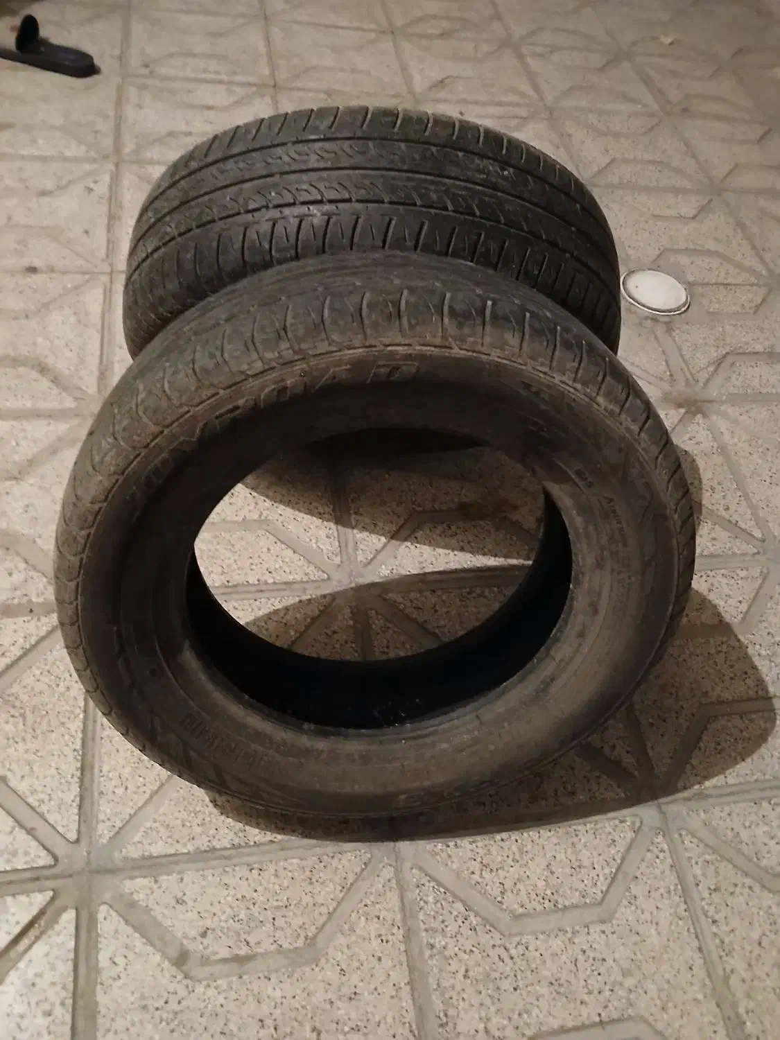 لاستیک وچراغ|قطعات یدکی و لوازم جانبی|مشهد, رده|دیوار