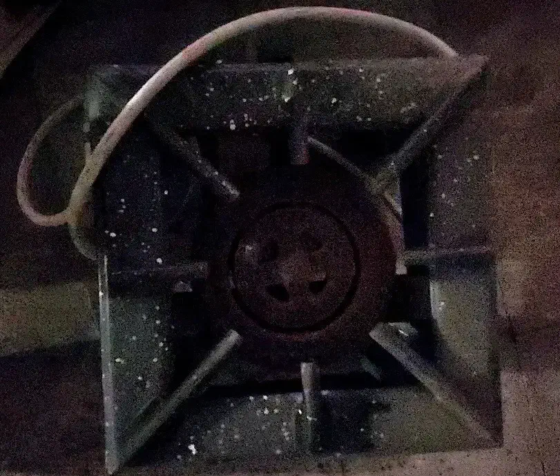 لوازم فروشی|فرش|اندیشه, اندیشه فاز ۱|دیوار