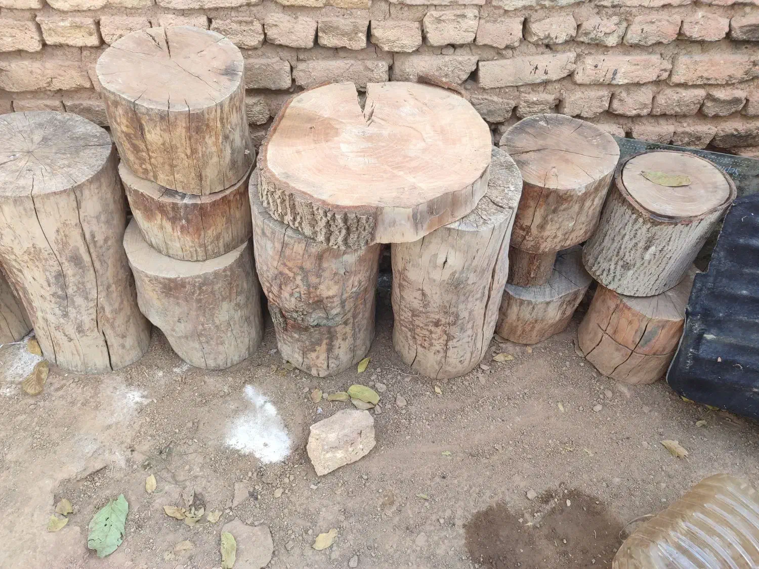 کنده چوب|صندلی و نیمکت|سمیرم, |دیوار