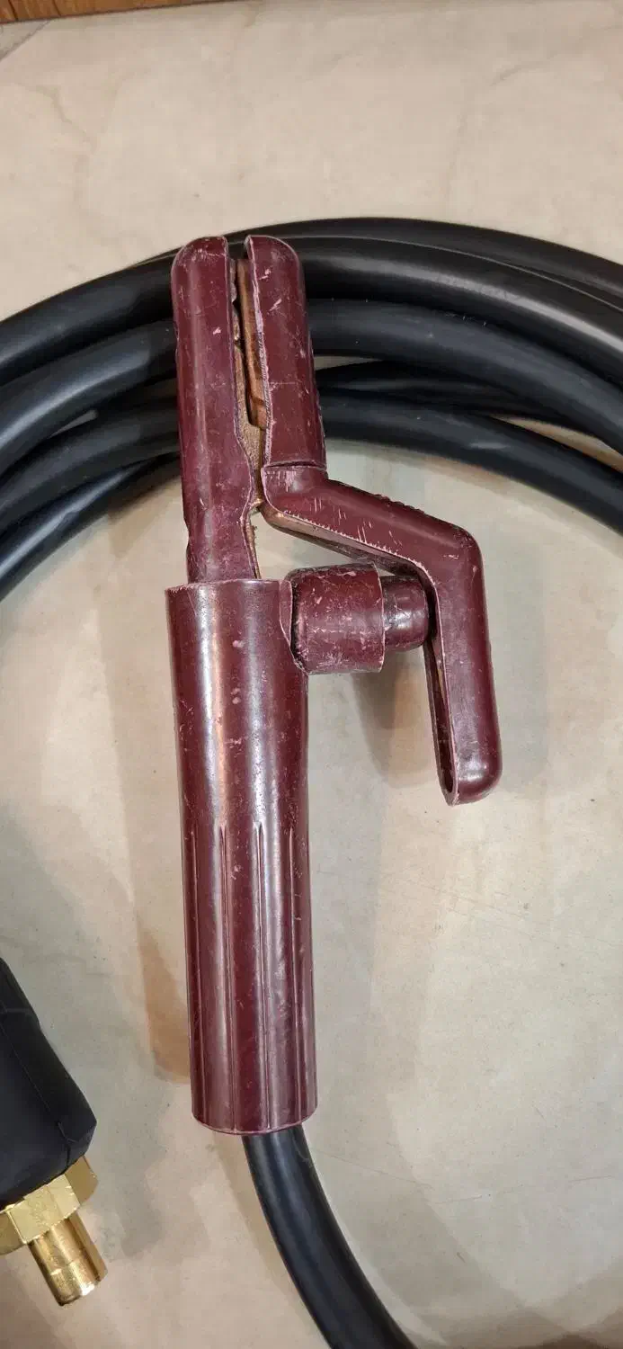 کابل دستگاه جوش سایز 16 با انبر 10 متر|ماشین‌آلات صنعتی|اصفهان, شهرستان|دیوار