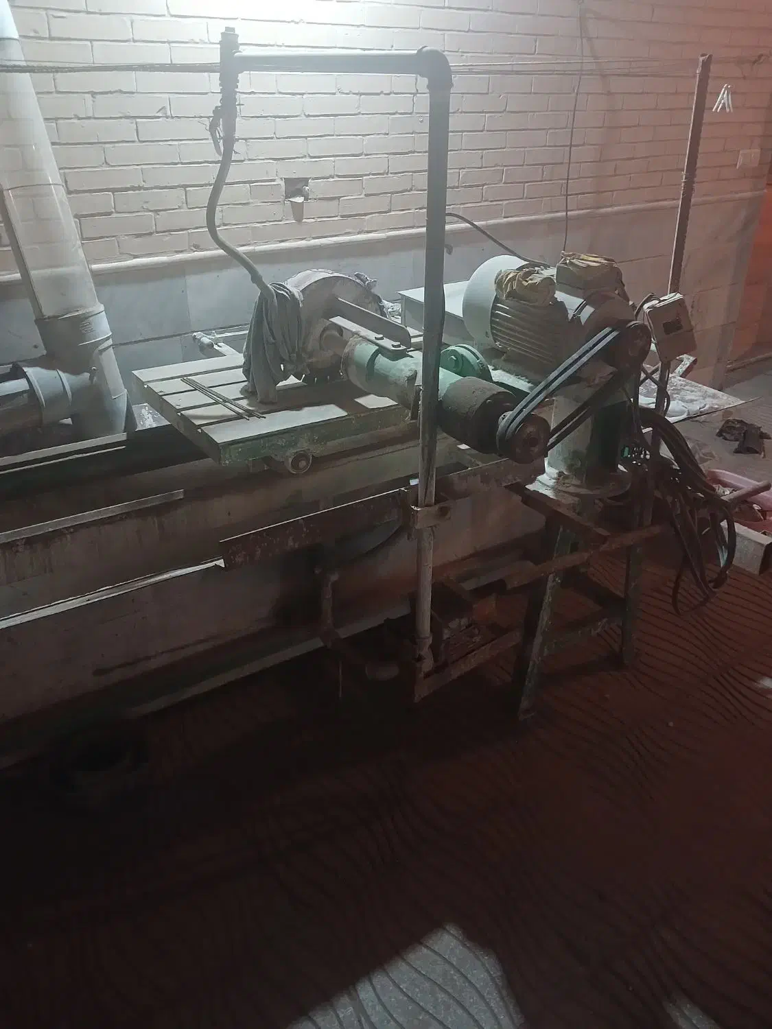 دستگاه سنگبری|ماشین‌آلات صنعتی|زارچ, |دیوار