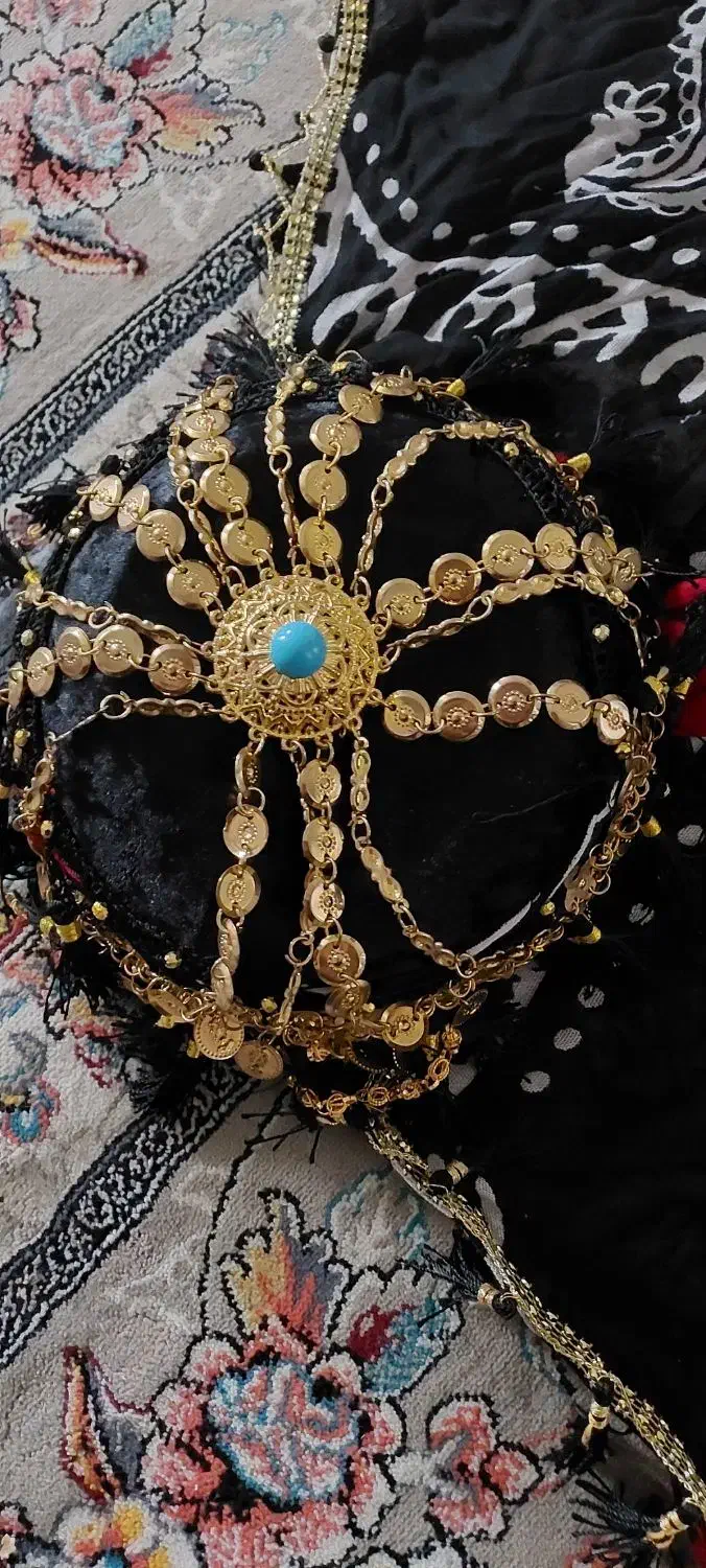 کلاه کوردی|لباس|کرمانشاه, |دیوار