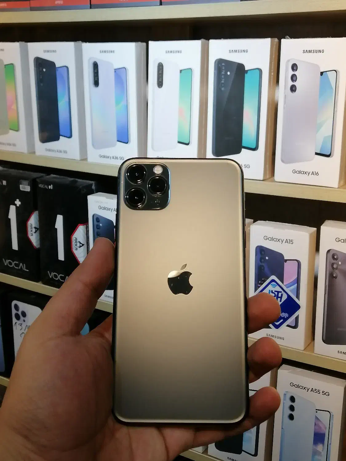 iphone 11pro max 256|موبایل|کرج, اصفهانی‌ها|دیوار