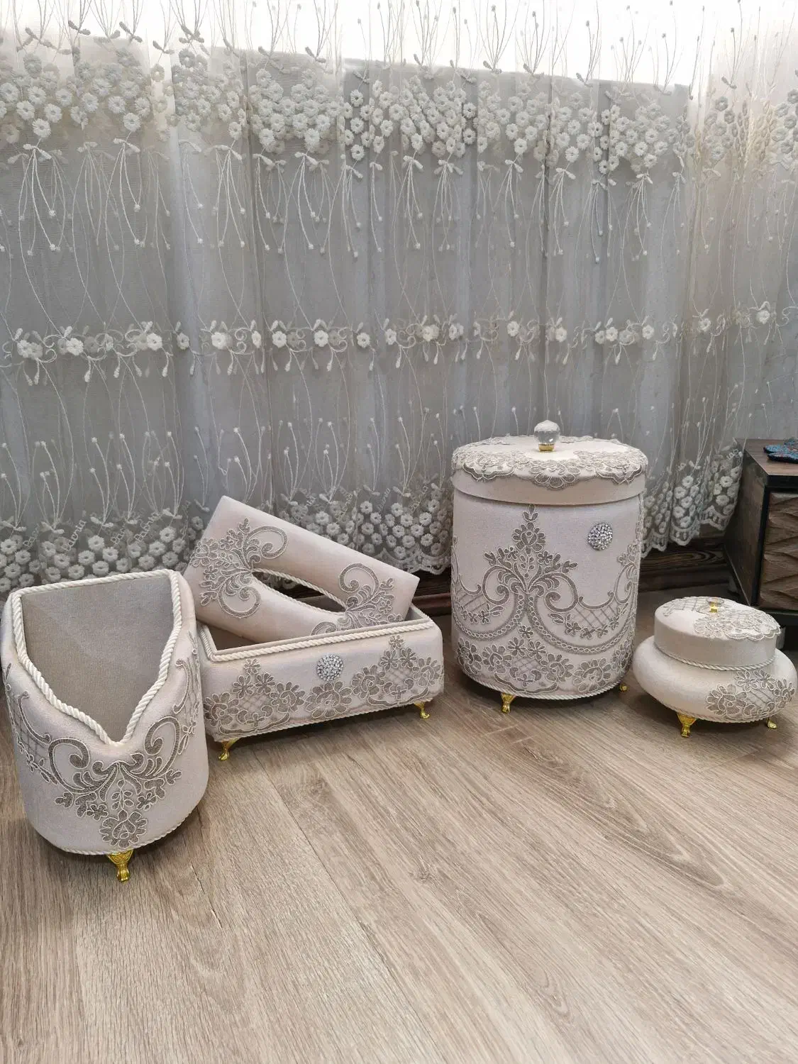 جهیزیه مخملی عروس|جاکفشی، کمد، دراور|محمدشهر, شهرک چمران|دیوار