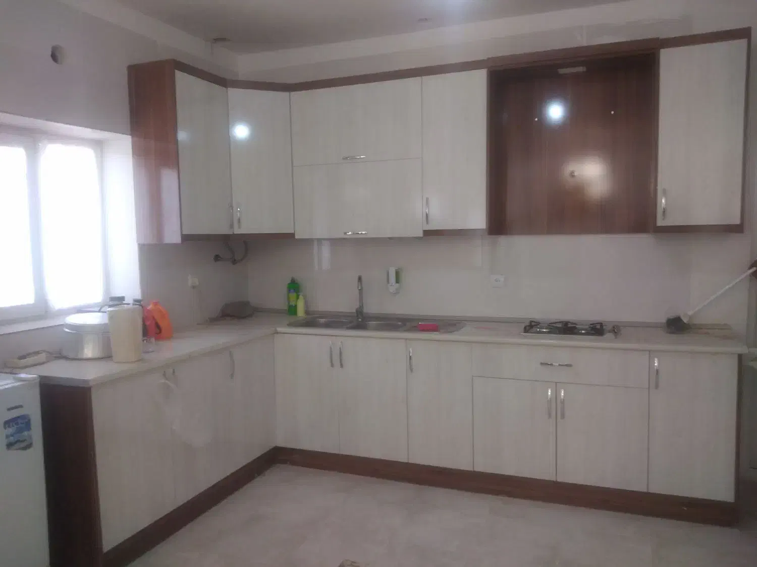 نصب. کمددیواری ودرب.وتعمیرات|خدمات پیشه و مهارت|بیرجند, |دیوار