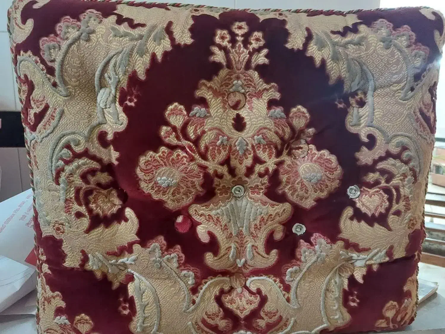 پشتی|مبلمان خانگی و میز عسلی|یزد, |دیوار