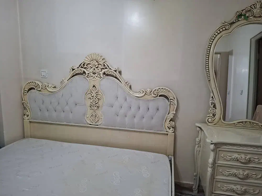 تخت خواب چوبی کاملا سالم در حدنو و پاتختی|تخت و سرویس خواب|تهران, بهداشت|دیوار