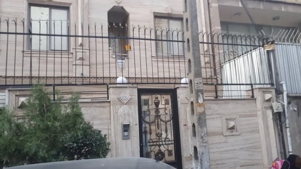 نرده روی دیوار حفاظ ابشاری سرنیزه ای شاخ گوزنی|مصالح و تجهیزات ساختمان|تهران, بازار آهن|دیوار
