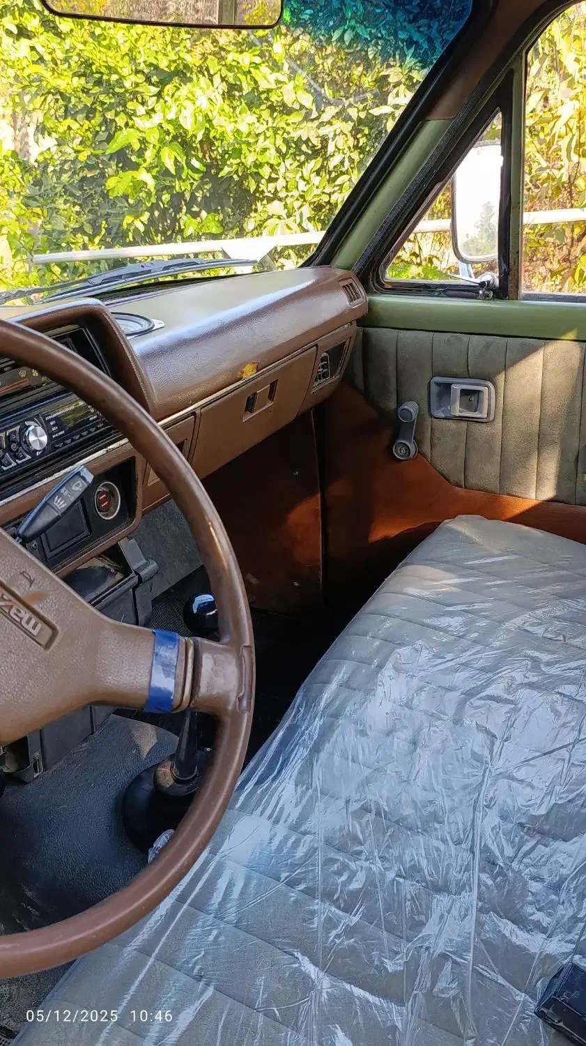 وانت مزدا ۱۶۰۰ مدل ۱۳۷۲|خودرو سواری و وانت|رامسر, |دیوار