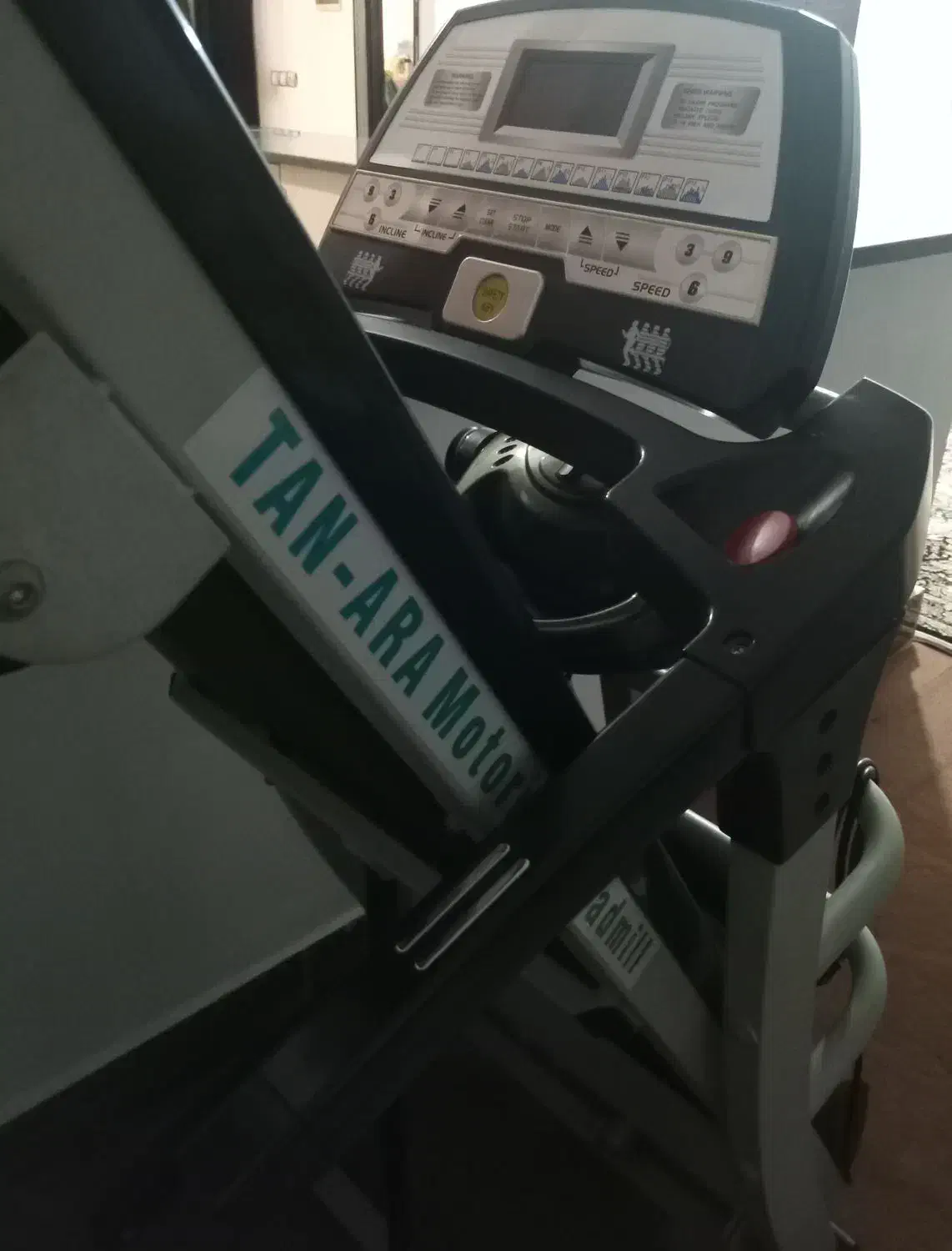 تردمیل|تجهیزات ورزشی|آشخانه, |دیوار