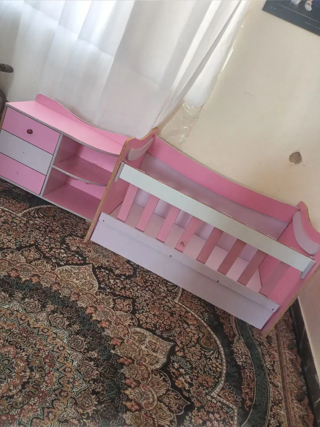 دوعدد تخت گهواره|تخت و صندلی بچه|کرمان, |دیوار