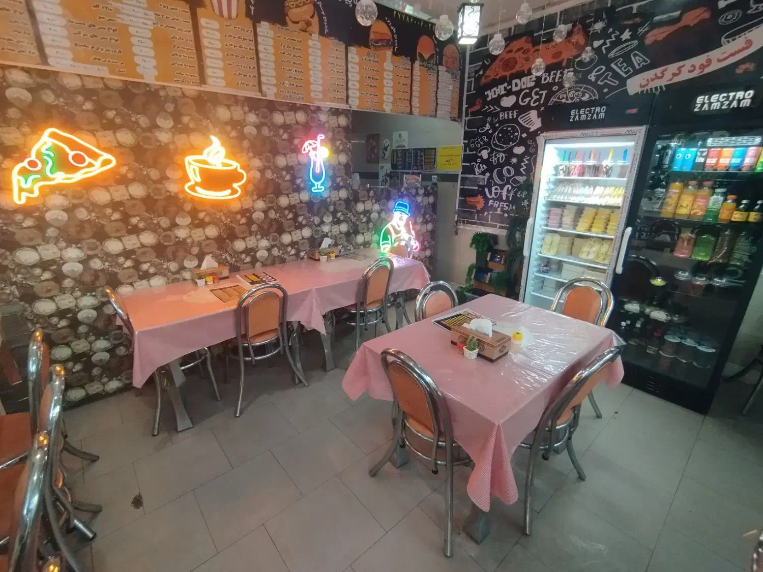 واگزاری فست فود کرگدن|اجارهٔ مغازه و غرفه|قم, عمار یاسر|دیوار