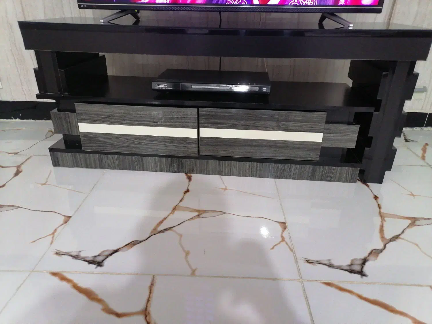 زیر تلویزیونی|میز تلویزیون|مریوان, |دیوار