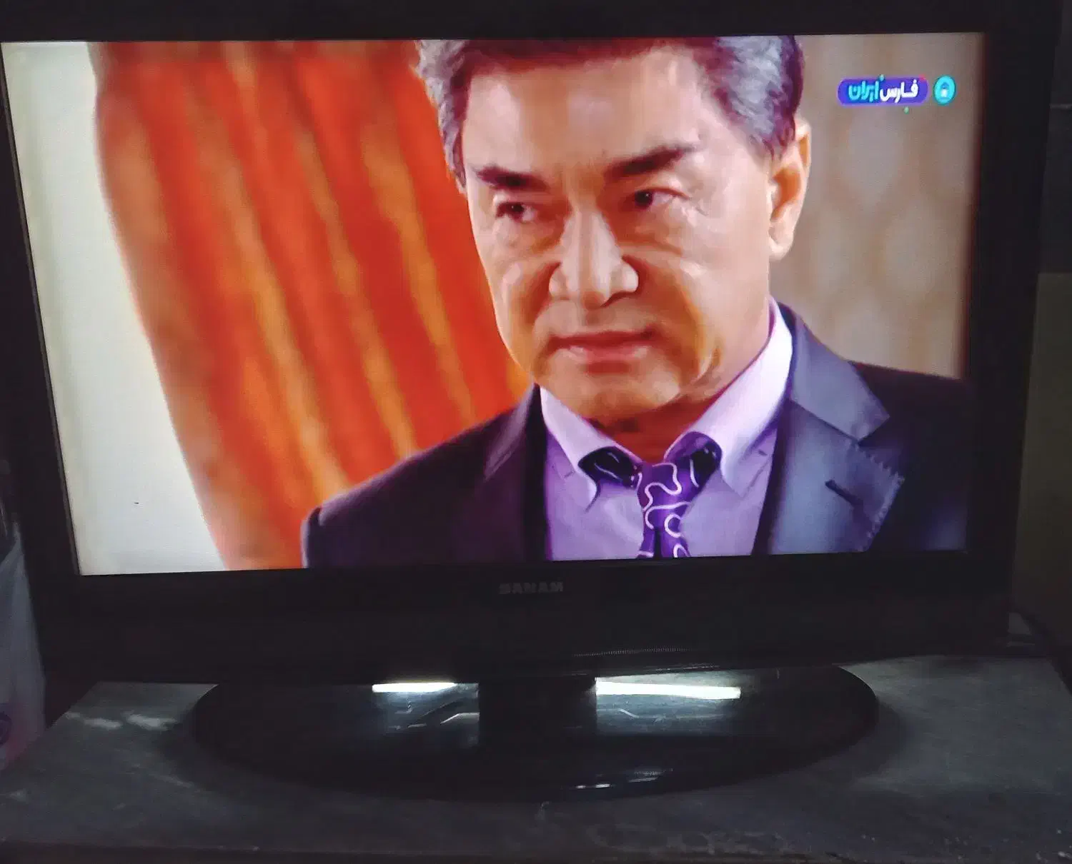 تلویزیون ال سی دی صنام ۳۷ اینچ در حد نو|تلویزیون و پروژکتور|رباط‌کریم, شترخوار|دیوار