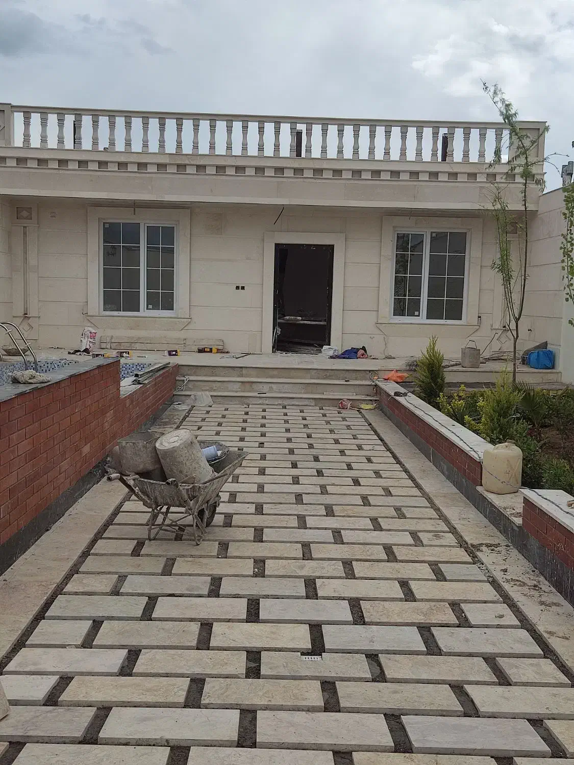 درب و پنجره دوجداره UPVC|خدمات پیشه و مهارت|تاکستان, |دیوار