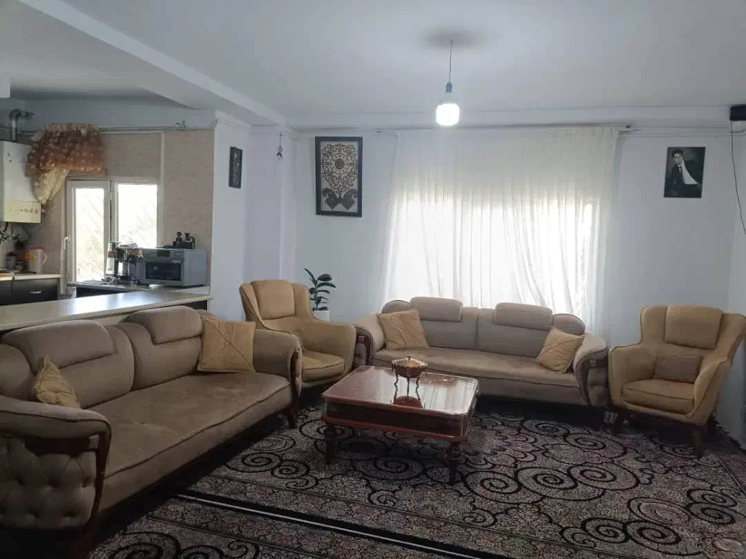 فروش فوری مبل 8نفره|مبلمان خانگی و میز عسلی|سیرجان, |دیوار