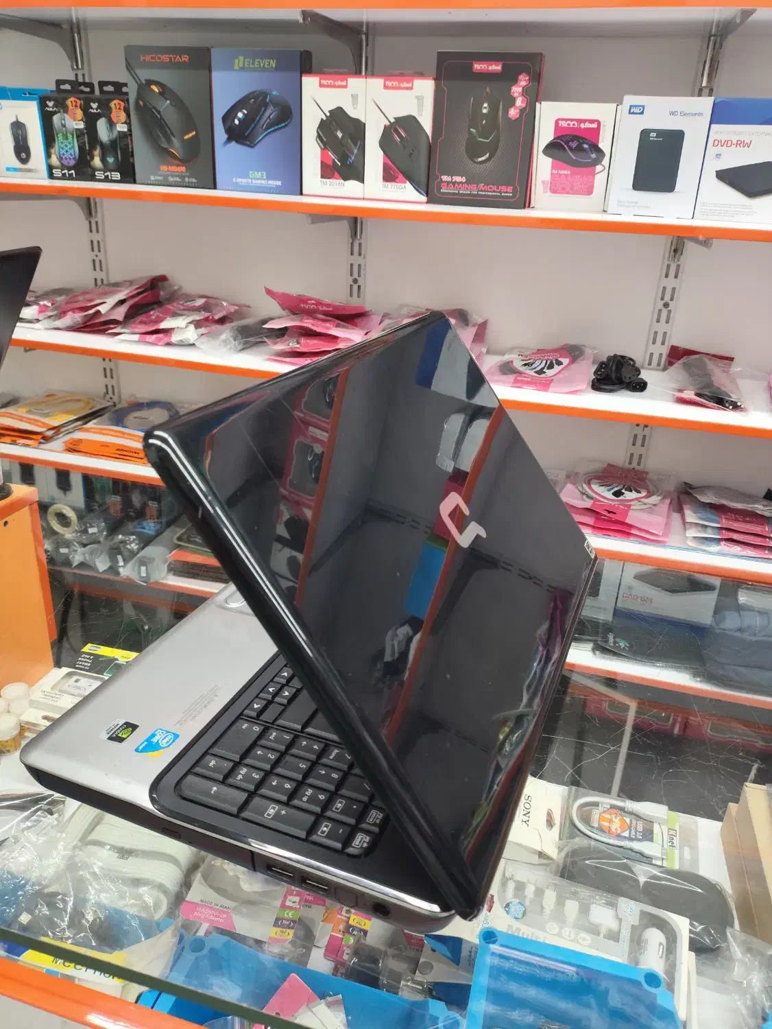 لپ تاپ HP بسیار بسیار تمیز|رایانه همراه|گنبد کاووس, |دیوار