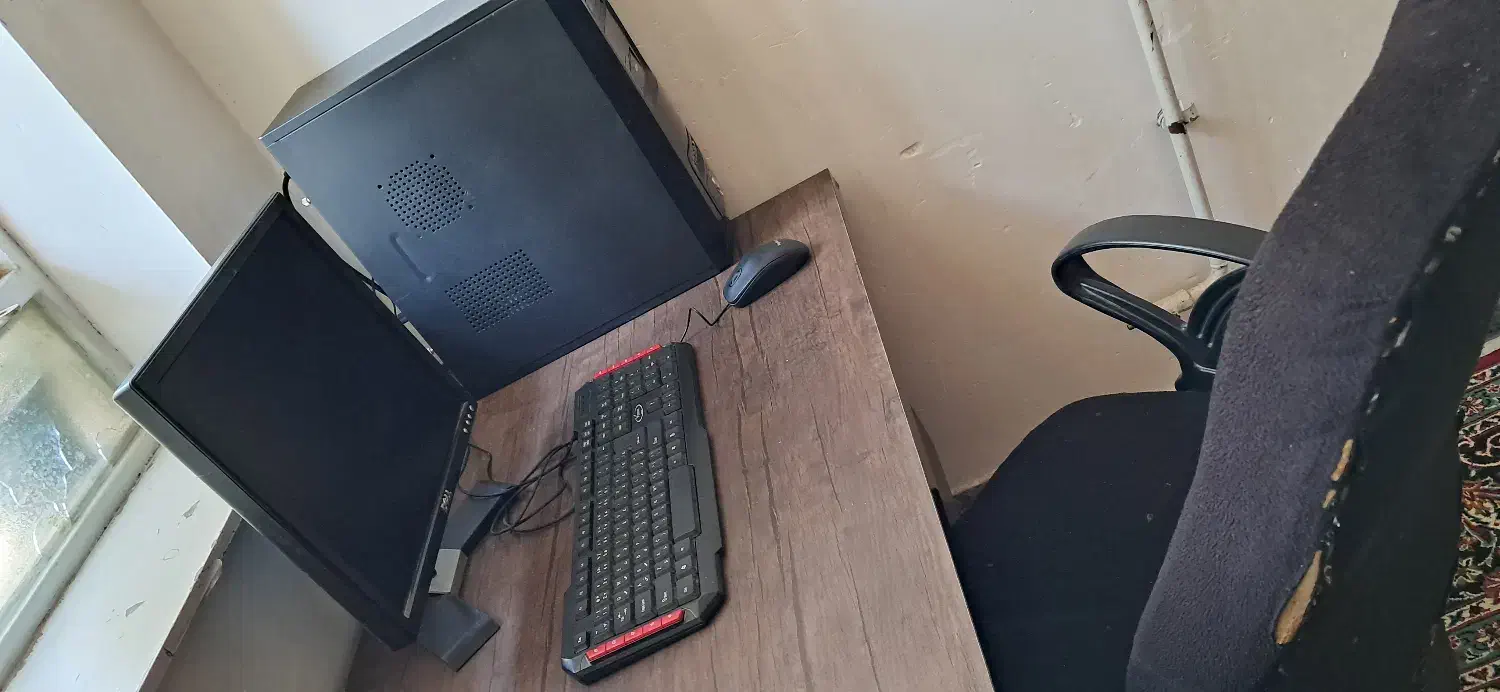 کامپیوتر|رایانه رومیزی|الشتر, |دیوار