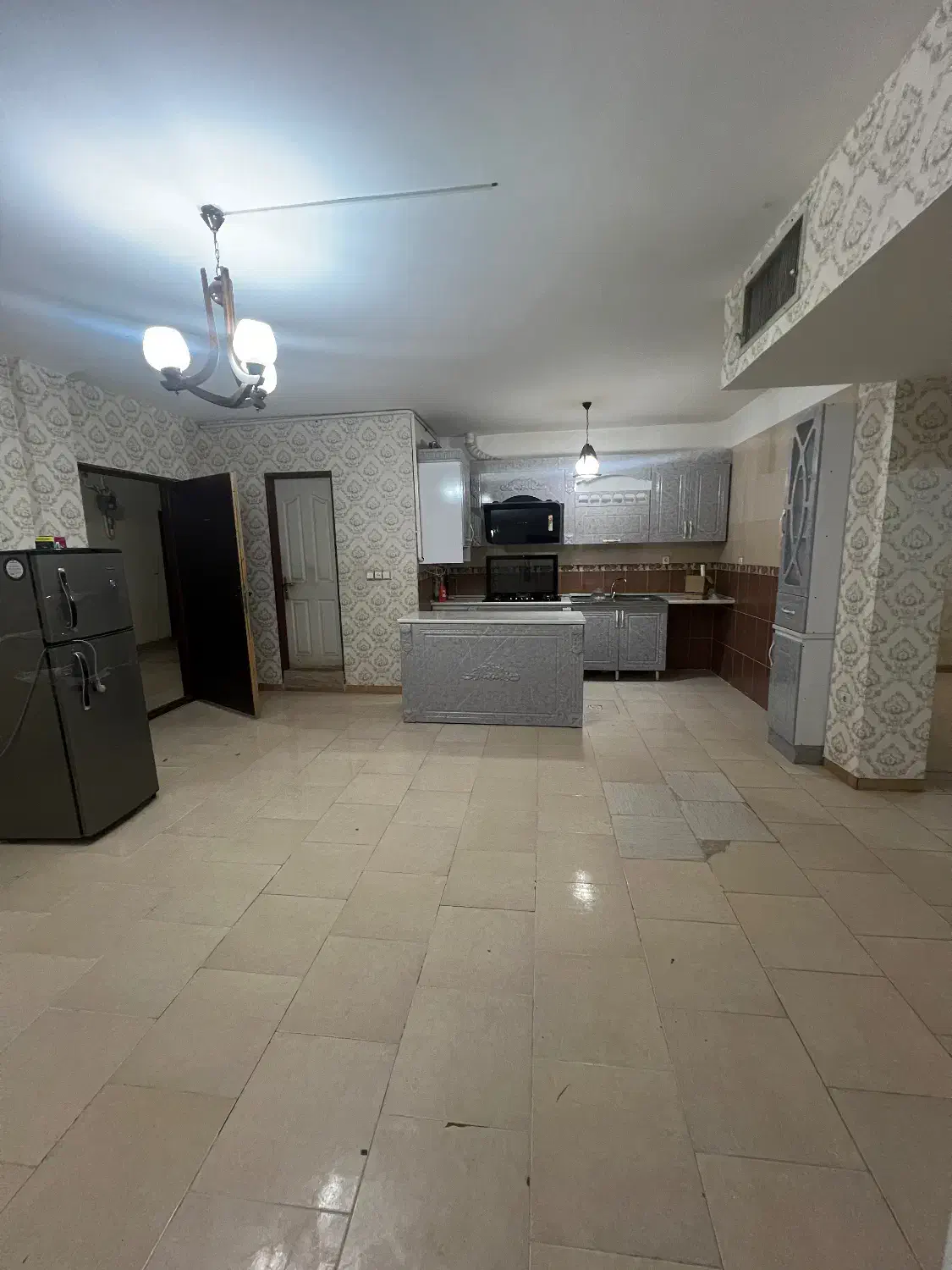 انتهای کمیل، شهرک اکباتان، مجتمع ونوس|اجارهٔ آپارتمان|کرمان, |دیوار