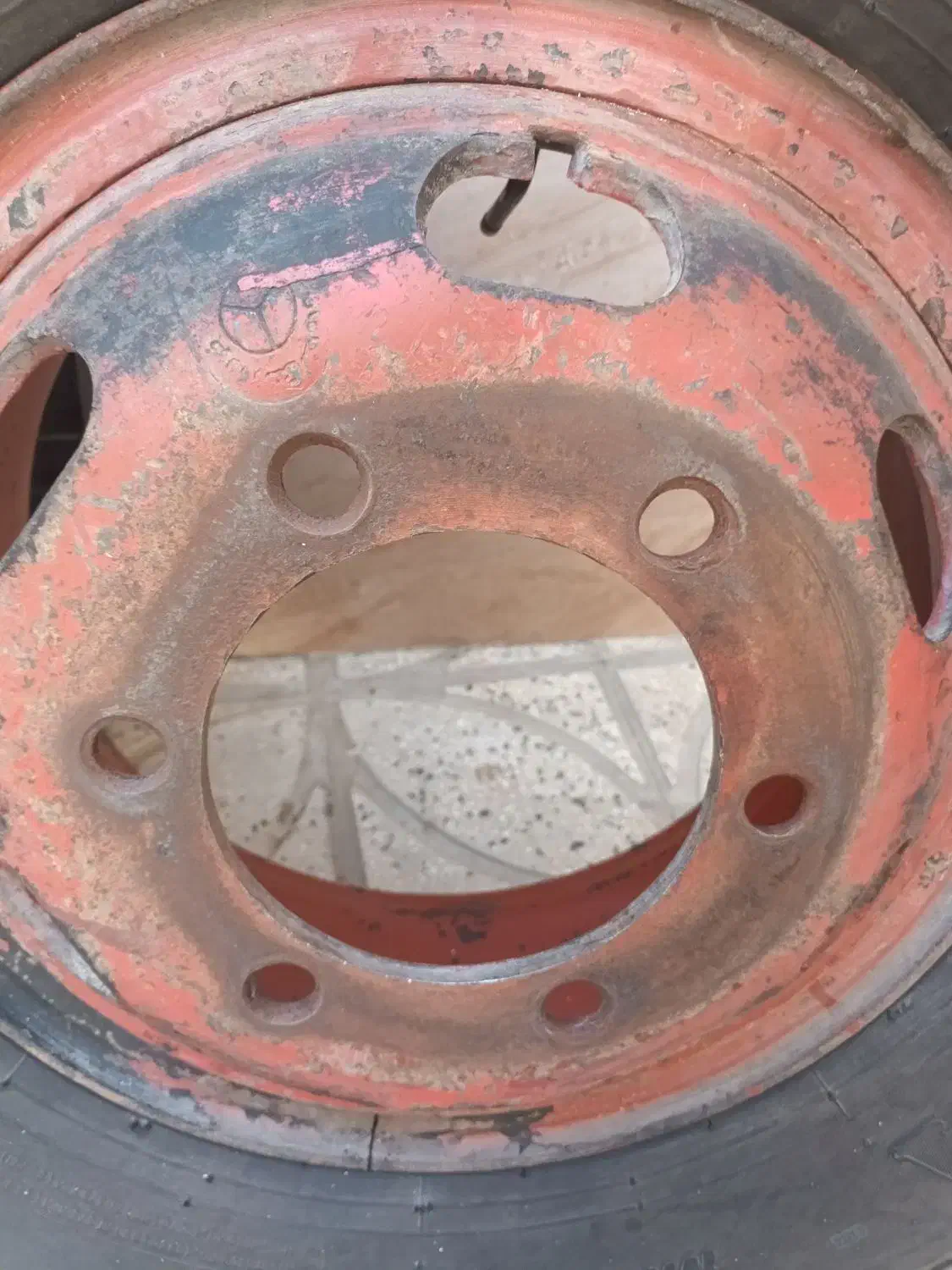 لاستیک و رینگ خاور|قطعات یدکی و لوازم جانبی|قرچک, مهدیه|دیوار