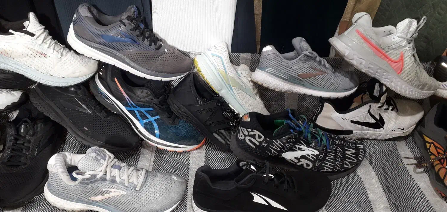 حراج کفش استوک تاناکورا اصلی بروکس هوکا آسیکس آندر|کیف، کفش، کمربند|شیراز, فلکه گاز|دیوار