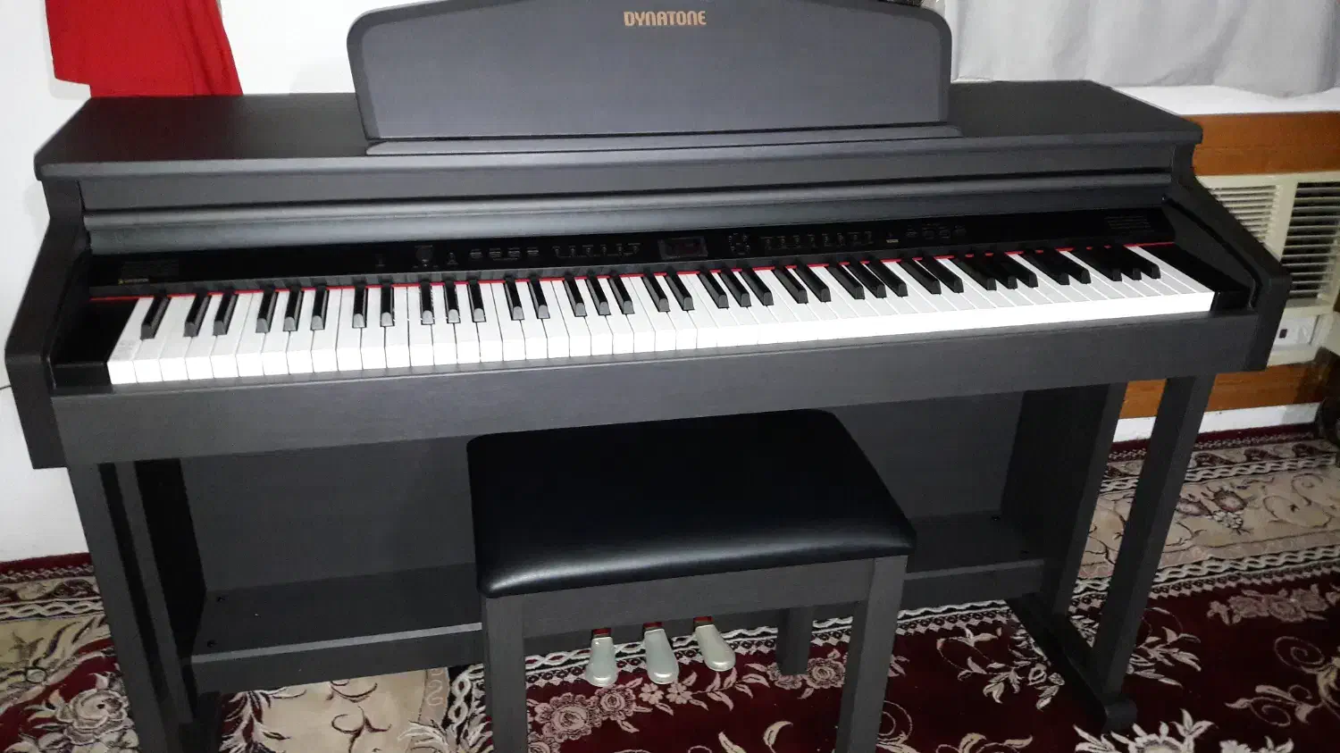 پیانو دایناتون در حد نو|پیانو، کیبورد، آکاردئون|سرخرود, |دیوار