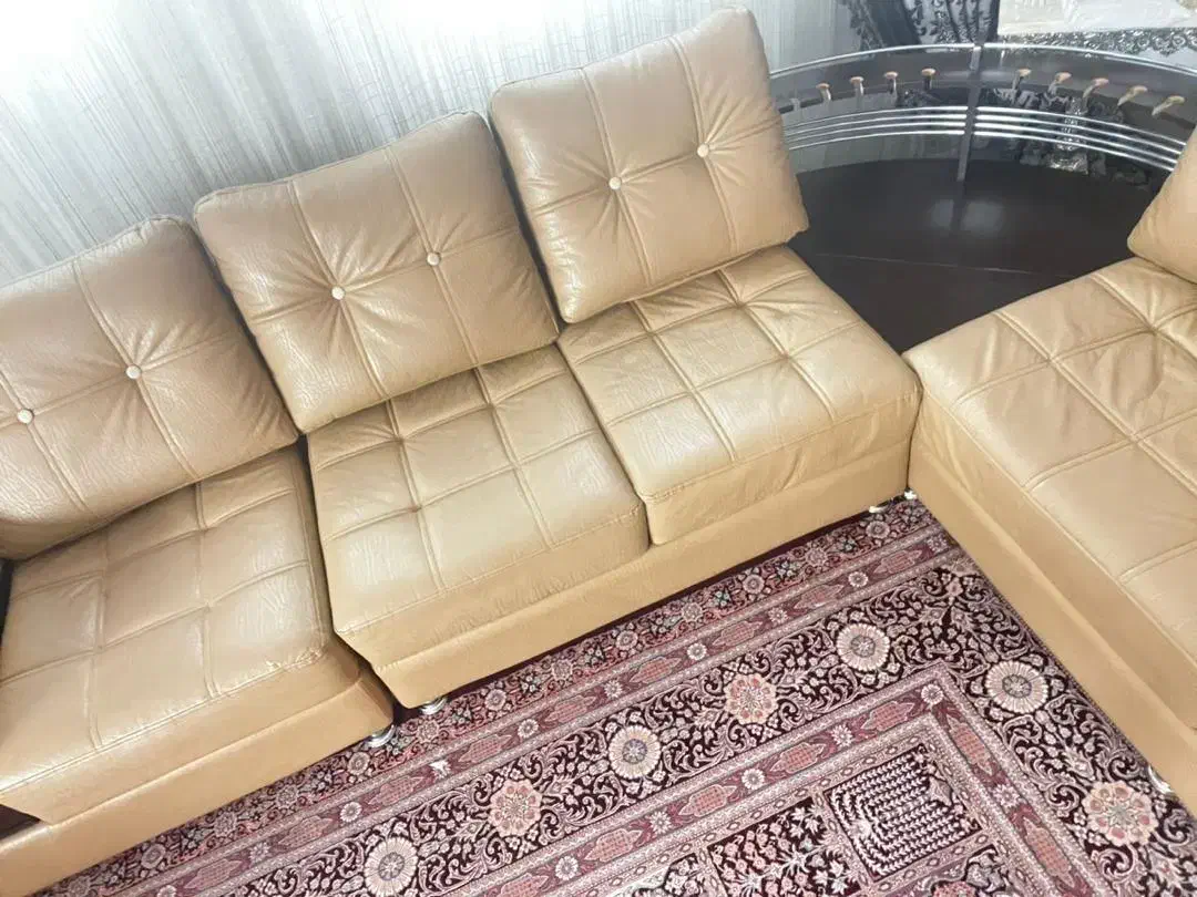 ملبمان چرم رنگ نود نسکافه ای|مبلمان خانگی و میز عسلی|قم, میرزائیه|دیوار