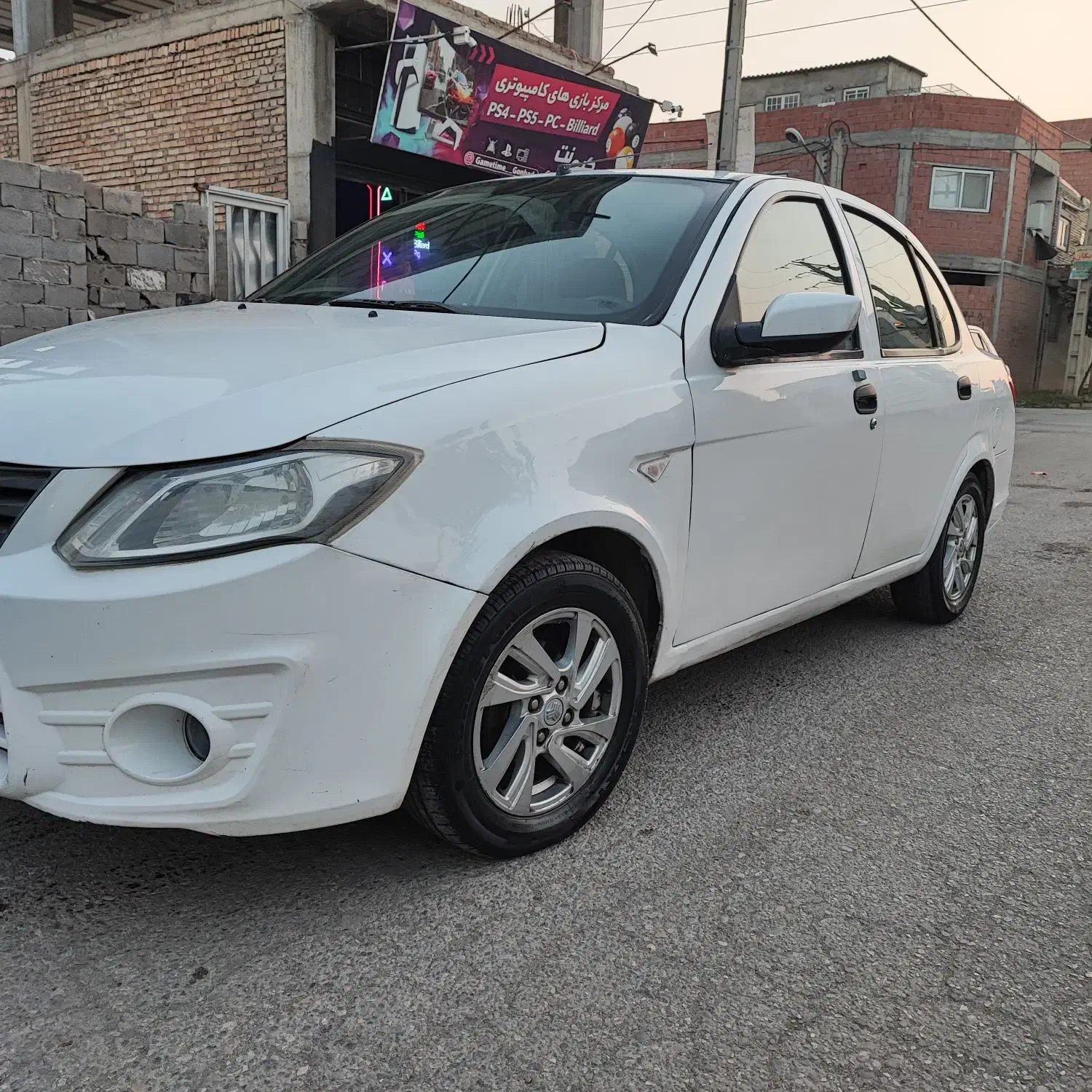 ساینا مدل ۹۷ کم کار و فوق العاده تمیز|خودرو سواری و وانت|گنبد کاووس, |دیوار