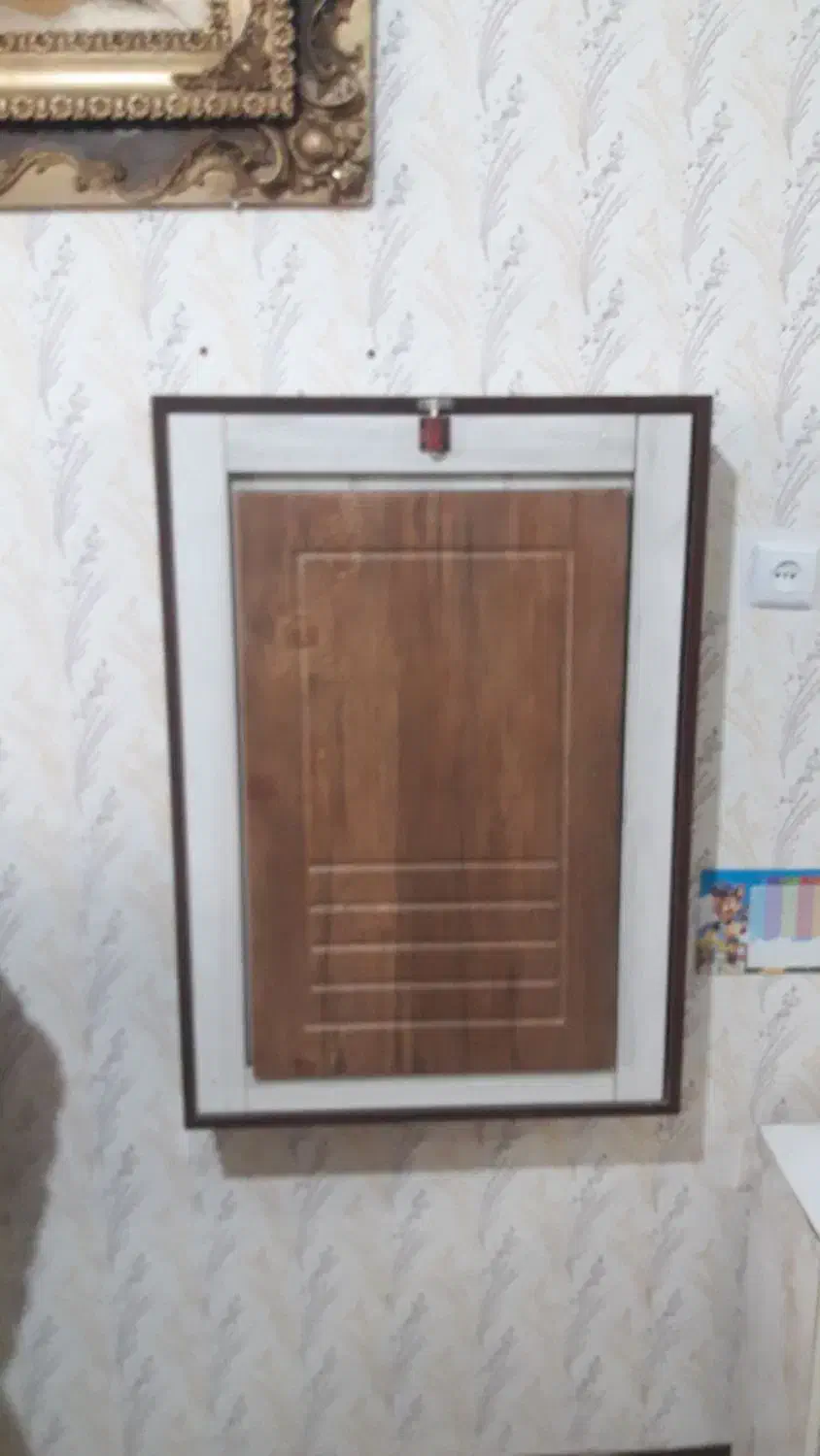 میز صندلی تحریرکودک|تخت و صندلی بچه|مشهد, کارمندان دوم|دیوار