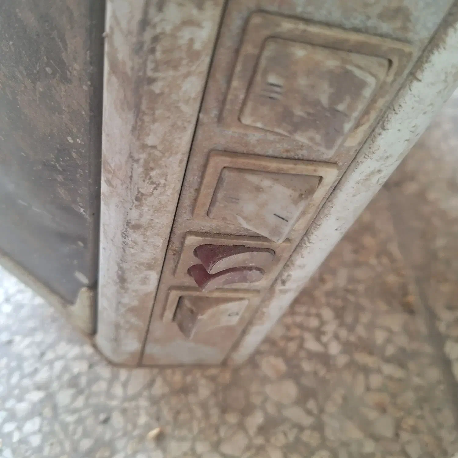 هود|هود|مشهد, بهاران|دیوار