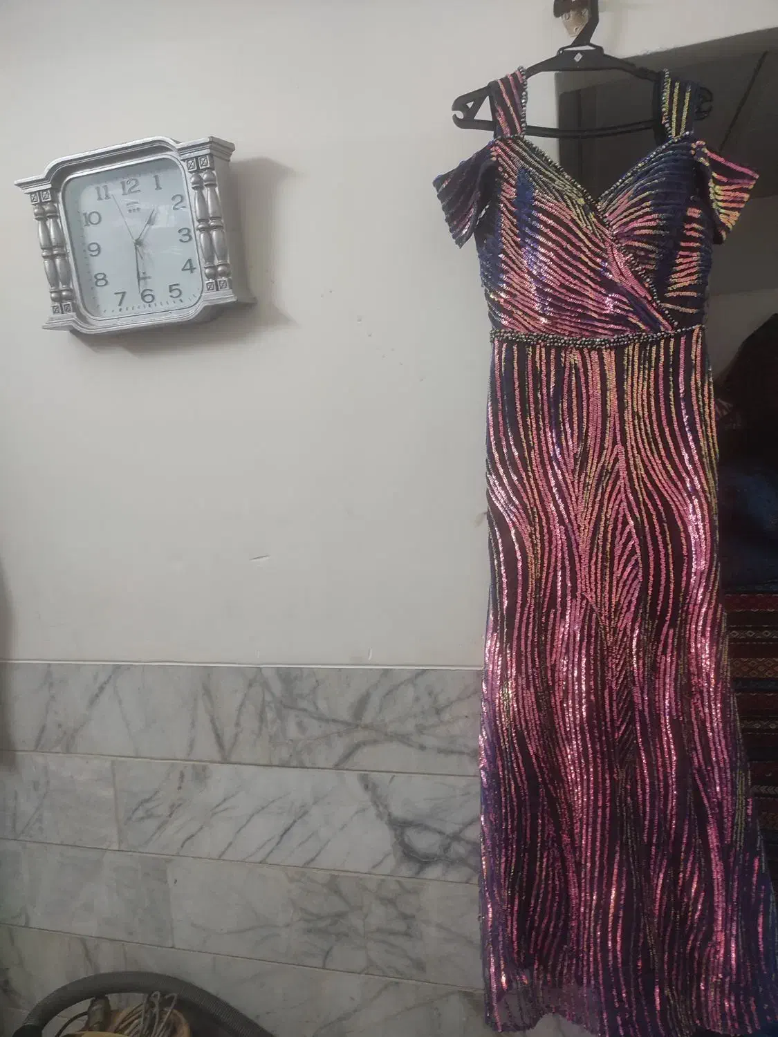 لباس مجلسی|لباس|یزد, |دیوار