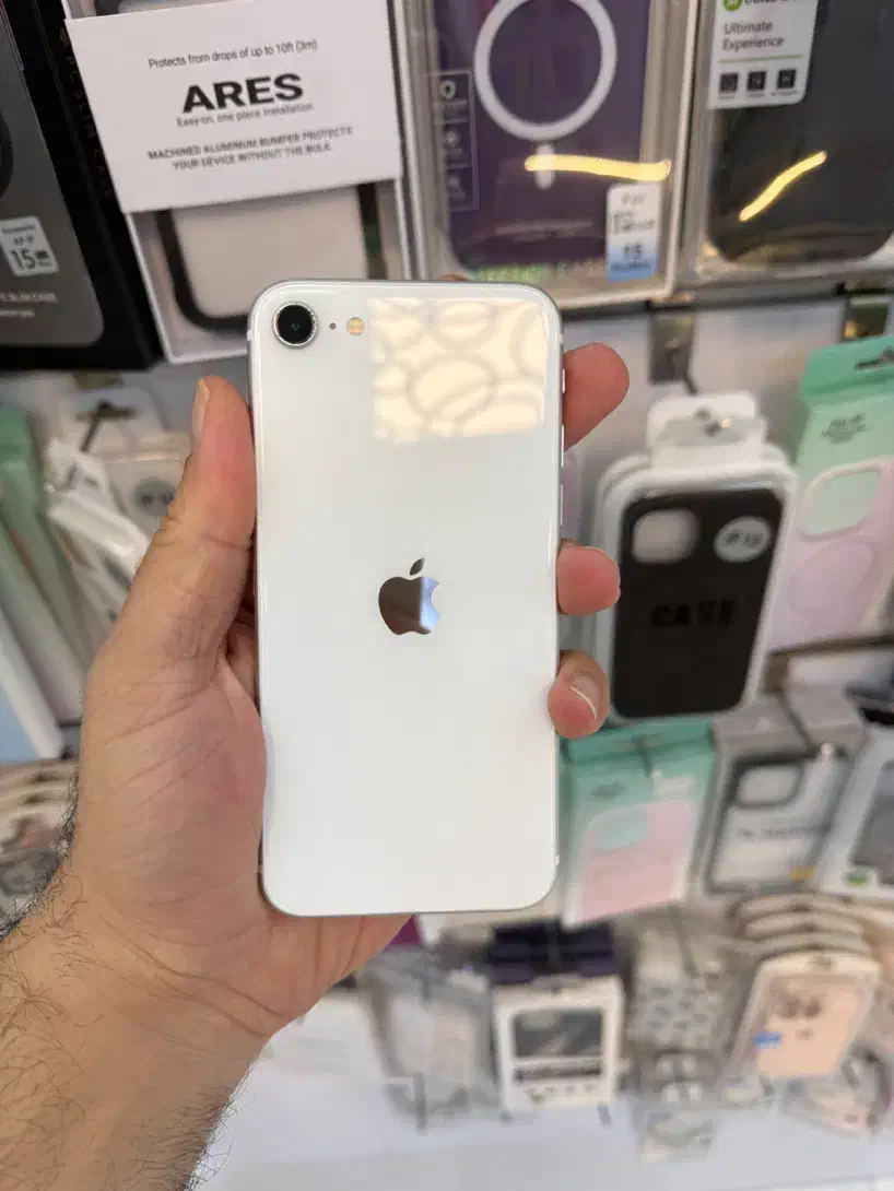 iPhone SE 2020 128GB|موبایل|رشت, لاکانی|دیوار