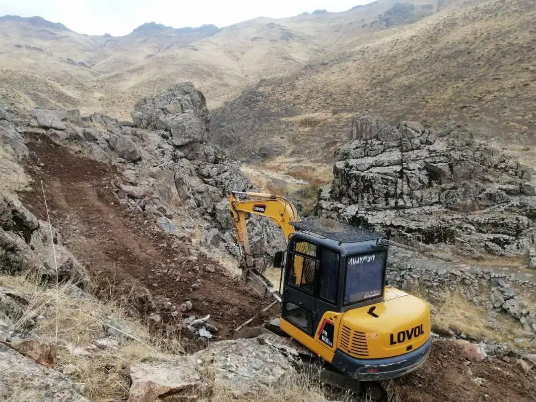 مینی بیل ۶تن|خودرو سنگین|مریوان, |دیوار