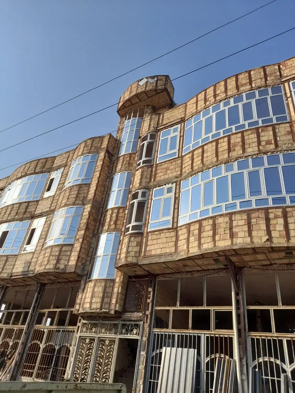 شیشه بری|خدمات پیشه و مهارت|مرند, |دیوار