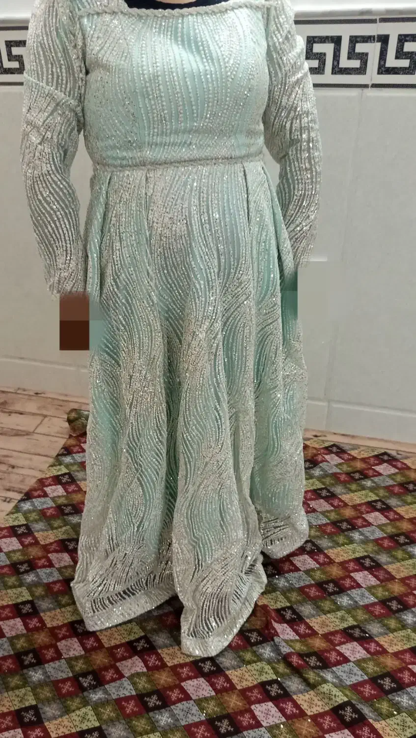 دون|لباس|قم, ولیعصر|دیوار