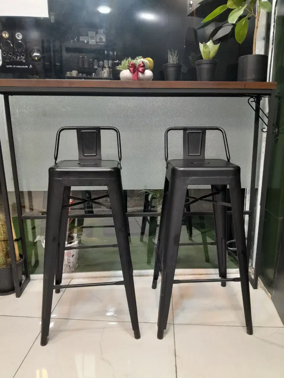 صندلی اپن فلزی کافه|صندلی و نیمکت|رشت, کوی فکوری|دیوار