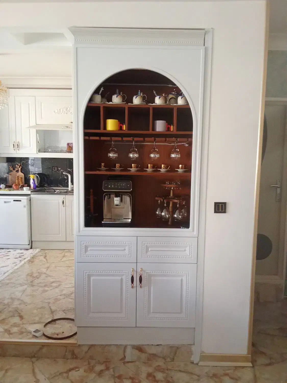 ساخت کابینت وکمد دیواری و...باقیمت مناسب ویراق خوب|خدمات پیشه و مهارت|کرمان, |دیوار