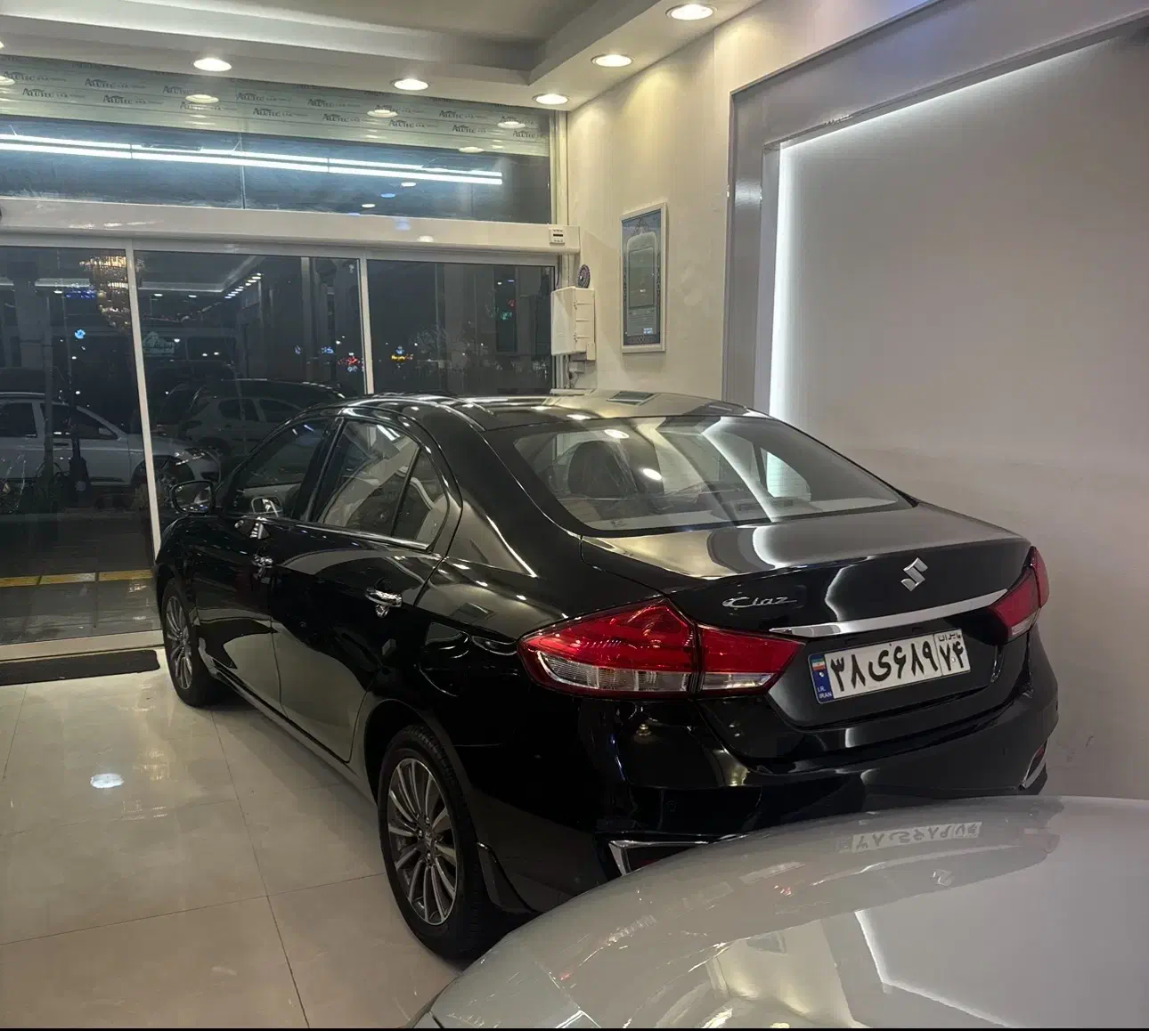 سوزوکی سیاز ۲۰۲۴ کارکرده با گارانتی|خودرو سواری و وانت|مشهد, هفت تیر (حافظ)|دیوار