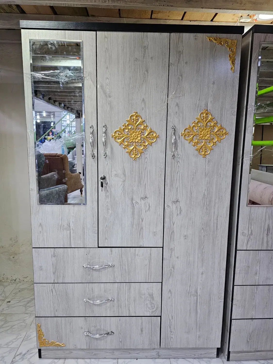 کمد سه درب سه کشو|جاکفشی، کمد، دراور|قشم, |دیوار