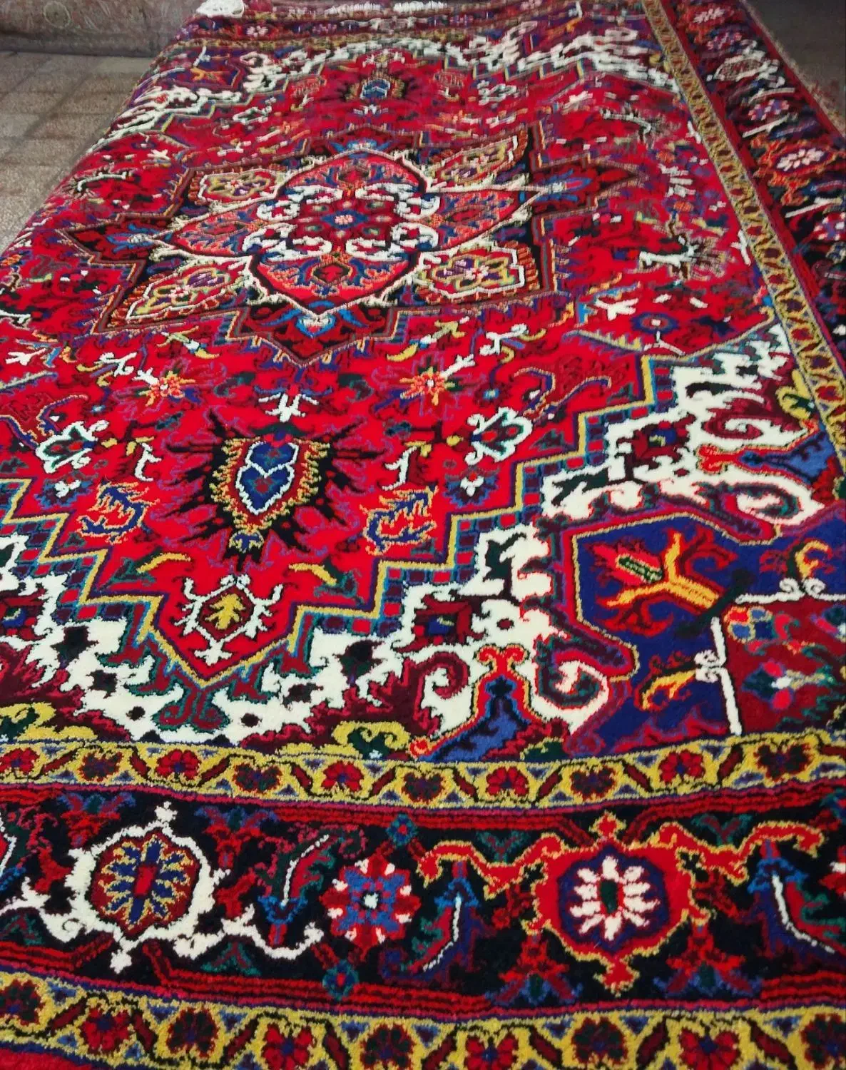 جفت ۶ متری هریس تاجری|فرش|آذرشهر, |دیوار