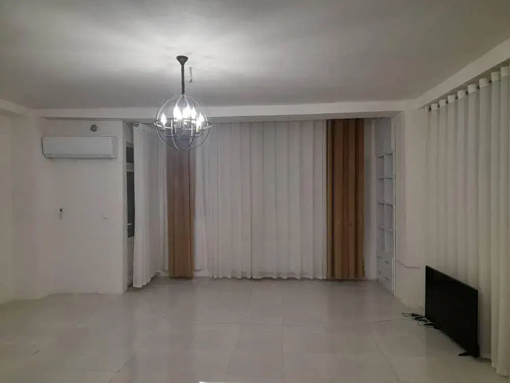 اپارتمان ۱۰۲ متری واقع در مجتمع مشکات|فروش آپارتمان|جلفا, |دیوار