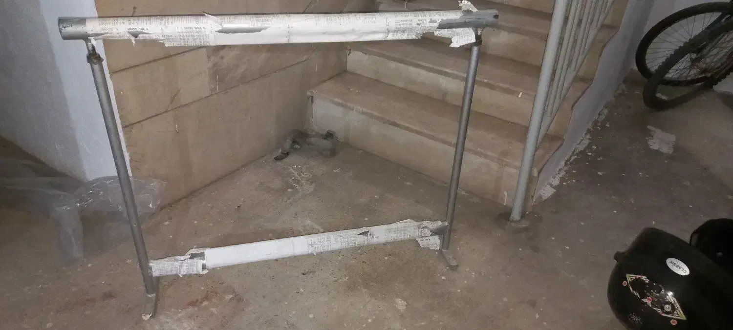 دار قالی|ابزارآلات|تهران, قصر فیروزه ۱|دیوار