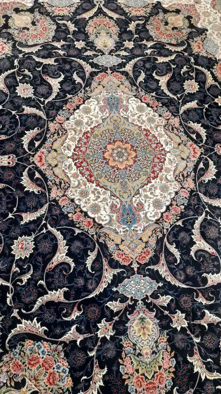 یک فرش ۱۲متری و یک فرش ۹متری کاشان|فرش|همدان, |دیوار