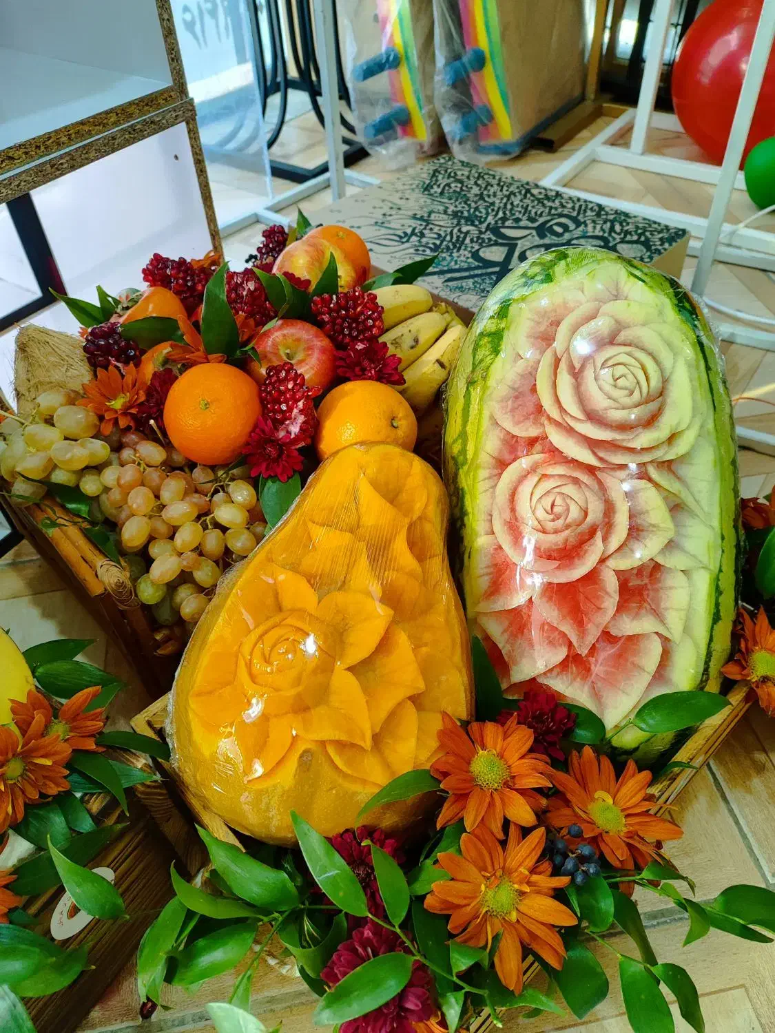 میوه آرایی یلدا،حکاکی هندوانه ،چیدمان وسایل عروس|خدمات پذیرایی، مراسم|کرج, حصارک بالا|دیوار