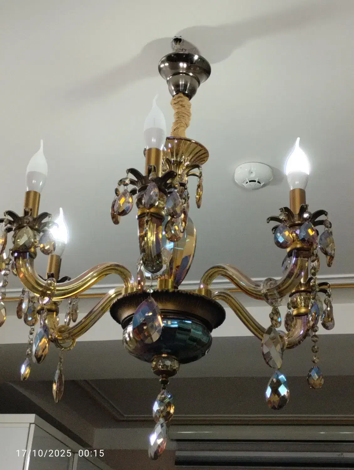 لوستر|لوستر و چراغ آویز|قم, بنیاد|دیوار