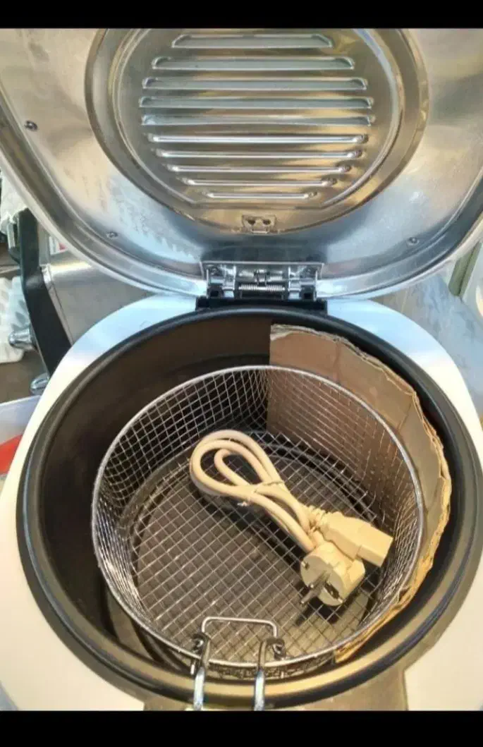 سرخ کن تفال نو|اجاق گاز و لوازم برقی پخت‌وپز|قم, سراجه (۱۵ خرداد)|دیوار