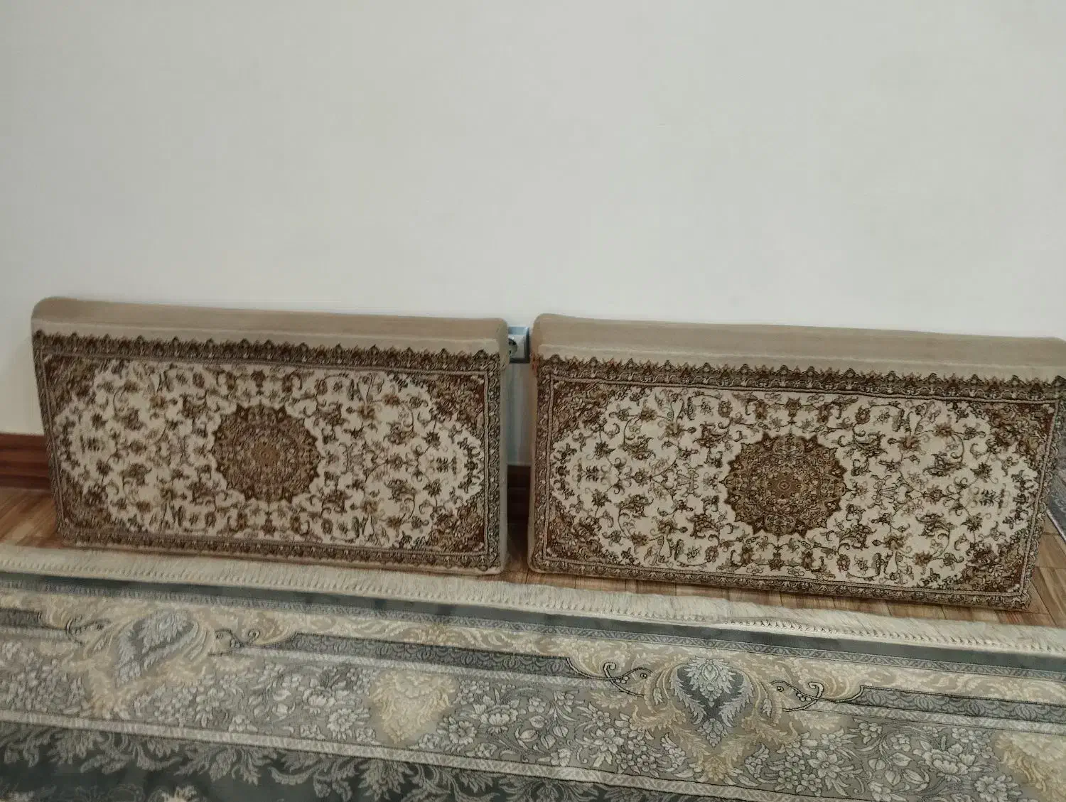 ۲عدد پشتی فرشی ۷۰۰ شانه|پشتی|دورود, |دیوار